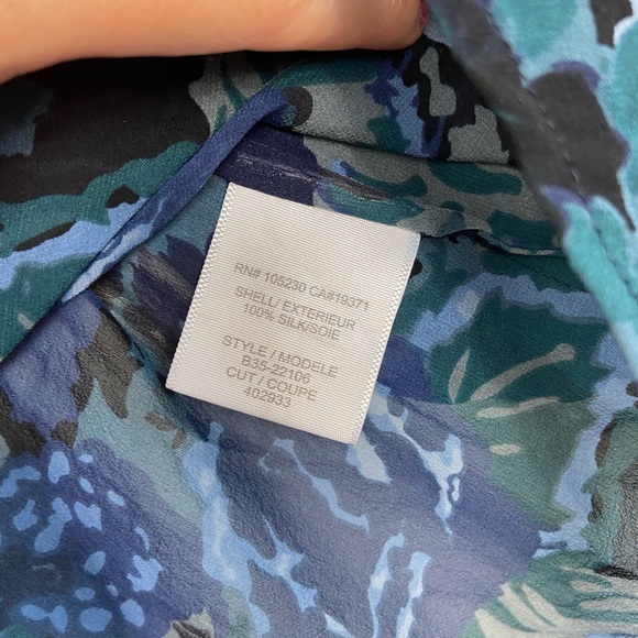 ✨Anthropologie Joie Silk Gloria Blue Top XS - Picture 4 of 12